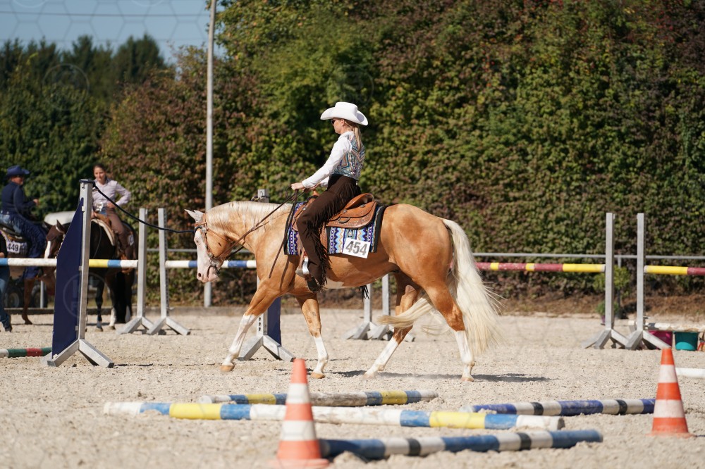 s_A_907771.JPG